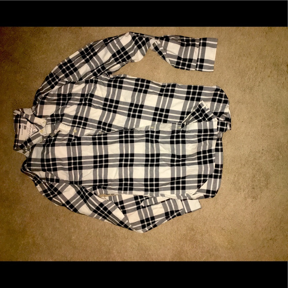 Button down L.o.g.g shirt size large.